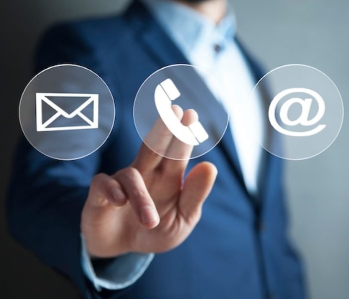 fpkdl.com_960_1758865325_businessman-choosing-icon_218381-540